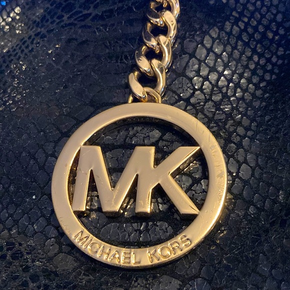 Michael Kors Python Print Drawstring Bag - Picture 11 of 17